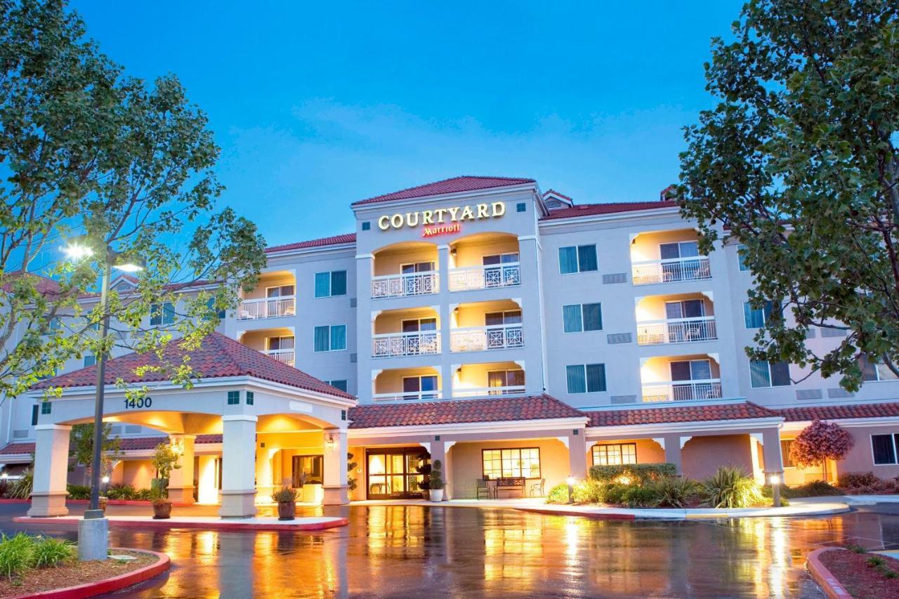 Courtyard Novato Marin/Sonoma Hotel Exterior photo