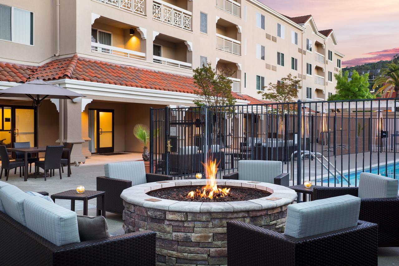 Courtyard Novato Marin/Sonoma Hotel Exterior photo